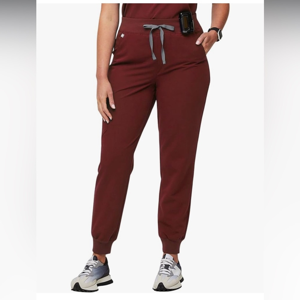 FIGS Technical Collection Jogger style scrub pants Size Small